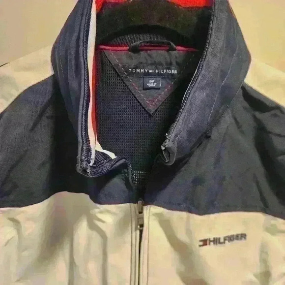 Tommy Hilfiger women's lined, zipper, jacket with hood.h Worn 1x size S - Picture 3 of 16